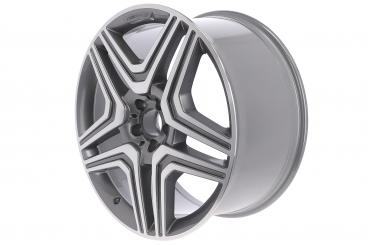 Jante alliage AMG à 5 doubles branches 