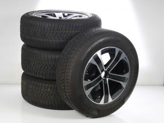 Pack de roues complètes  d'hiver en alliage 19 pouces avec pneus Pirelli pour Classe GLE&GLE-Coupé&Classe GLS 167, Mercedes-Benz d'origine