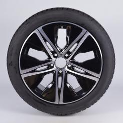 Wheel Package d'hiver alliage 18 pouces avec pneus Bridgestone pour Classe B 247, CLA 118 et d'autres, Mercedes-Benz d'origine
