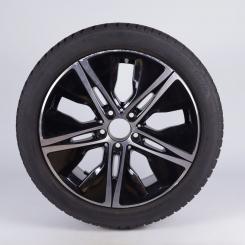Wheel Package d'hiver alliage 18 pouces avec pneus Bridgestone pour Classe B 247, CLA 118 et d'autres, Mercedes-Benz d'origine