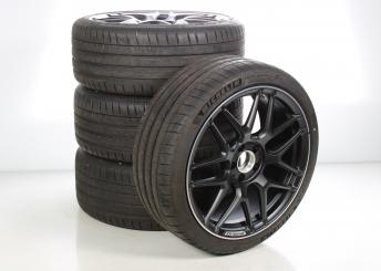 Pack jantes alu et pneus MICHELIN/PilotSport4S jante forgée 