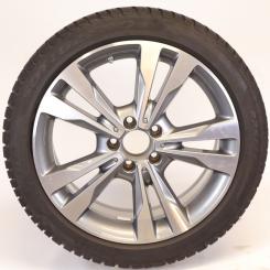 Wheel Package d'hiver alliage 18 pouces avec pneus Pirelli pour Classe C 205, Mercedes-Benz d'origine