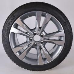 Wheel Package d'hiver alliage 18 pouces avec pneus Michelin pour Classe C 205, Mercedes-Benz d'origine