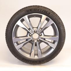Wheel Package d'hiver alliage  pouces avec pneus Michelin pour Classe C 205, Mercedes-Benz d'origine