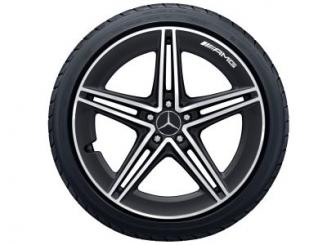 Jante alliage AMG à 5 doubles branches 