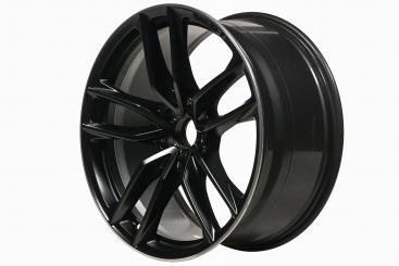 Jante alliage AMG à 5 doubles branches 