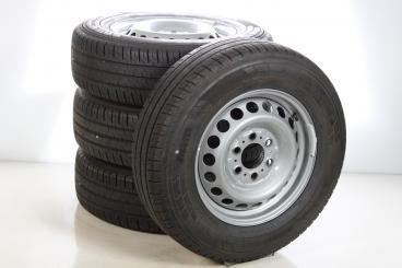 Lot de roues complètes en acier 16 pouces PIRELLI Sprinter 9 